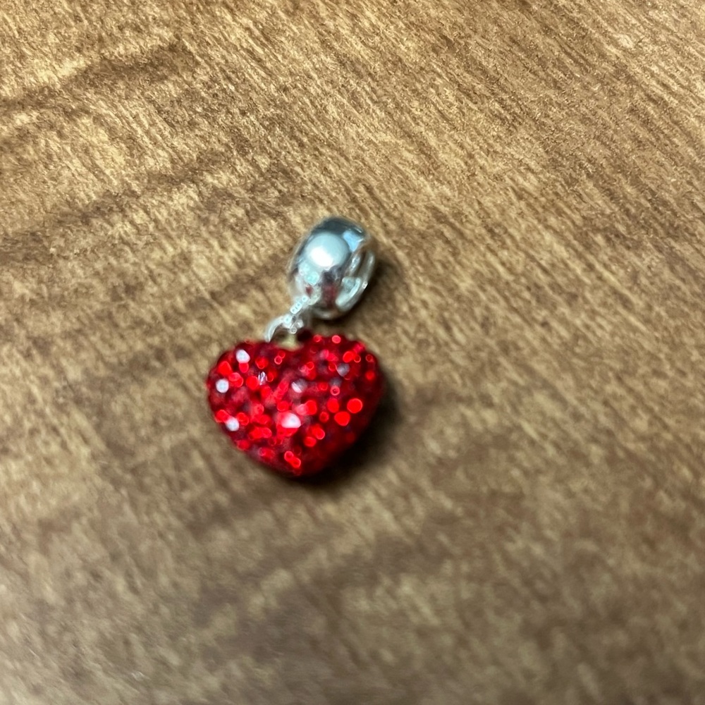 Red heart charm